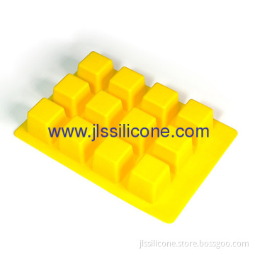Traditional Square Ice Maker Molds Silicone Ice Cube Tray With 12 Cavities 